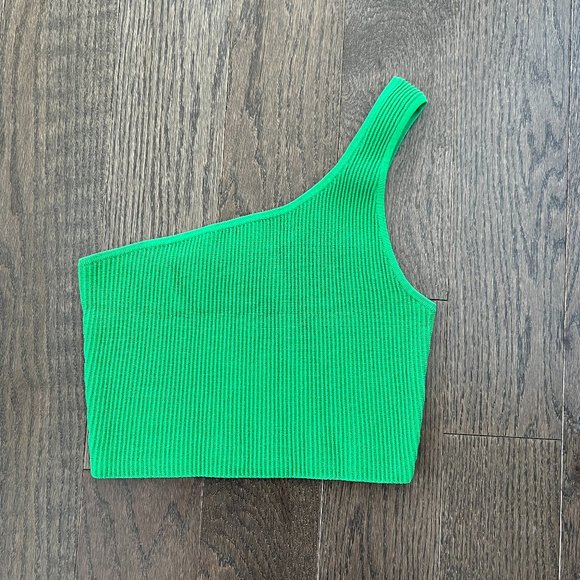 Aritzia Tops - Babaton Sculpt Knit One-Shoulder Cropped Tank